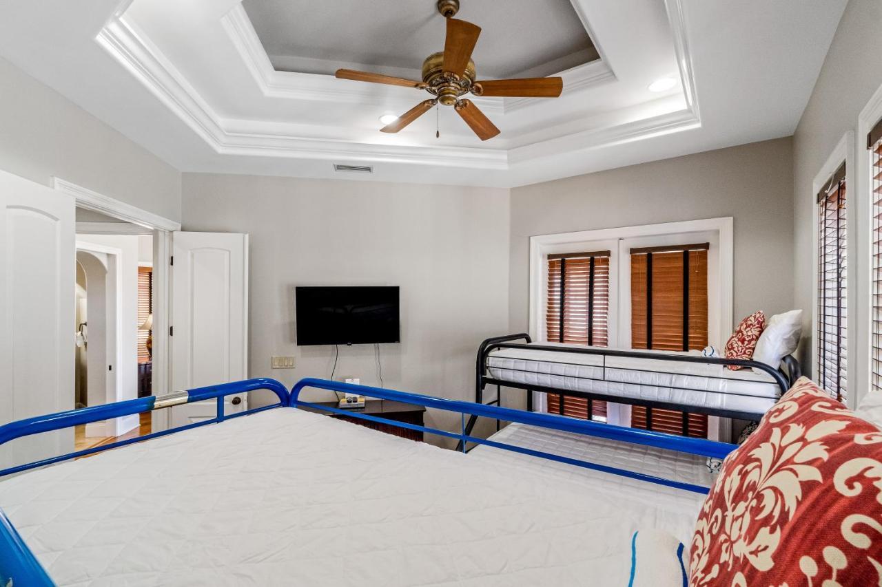 Villa By The Sea Destin Exterior photo